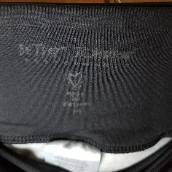 Betsy Jhonson leopard print capri leggings size M - Picture 6 of 6